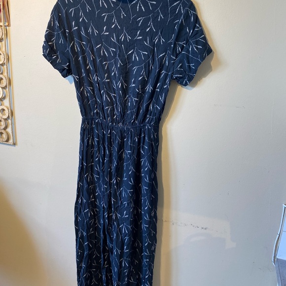 Universal thread small rayon jumpsuit… - Picture 5 of 7